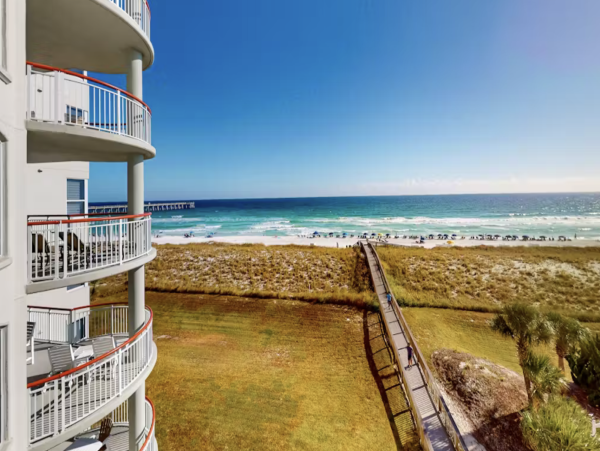 Located on Navarre Beach on the 4th floor
